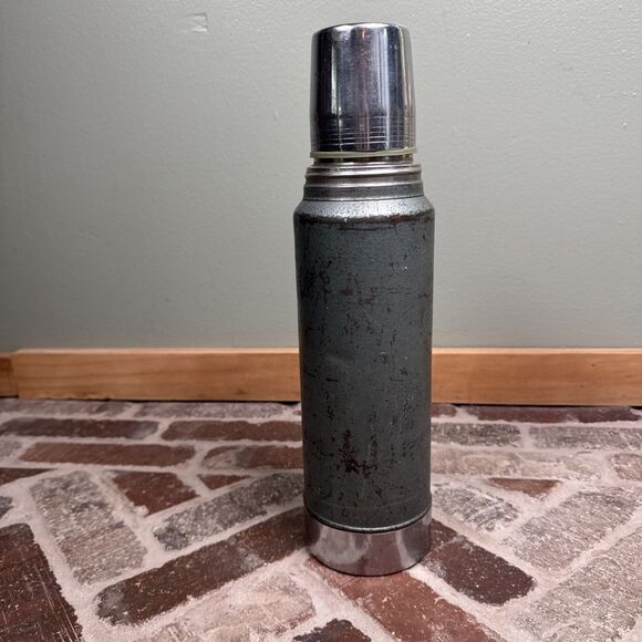 Vintage‎ Aladdin Stanley Thermos In Pretty Rough Distressed Stained Condition - Picture 1 of 11